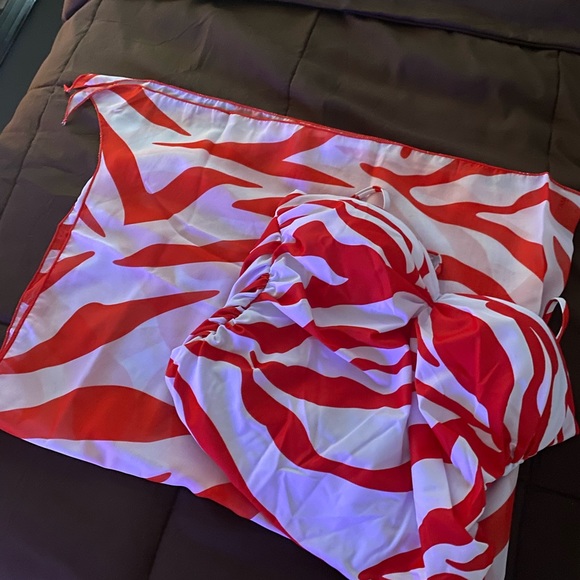 Matte Collection 2 Piece with Matching Sarong - Picture 7 of 9